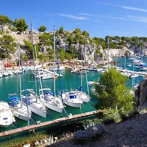  Hébergement de vacances Avec Jardin Au Calme A 7 Min De Cassis